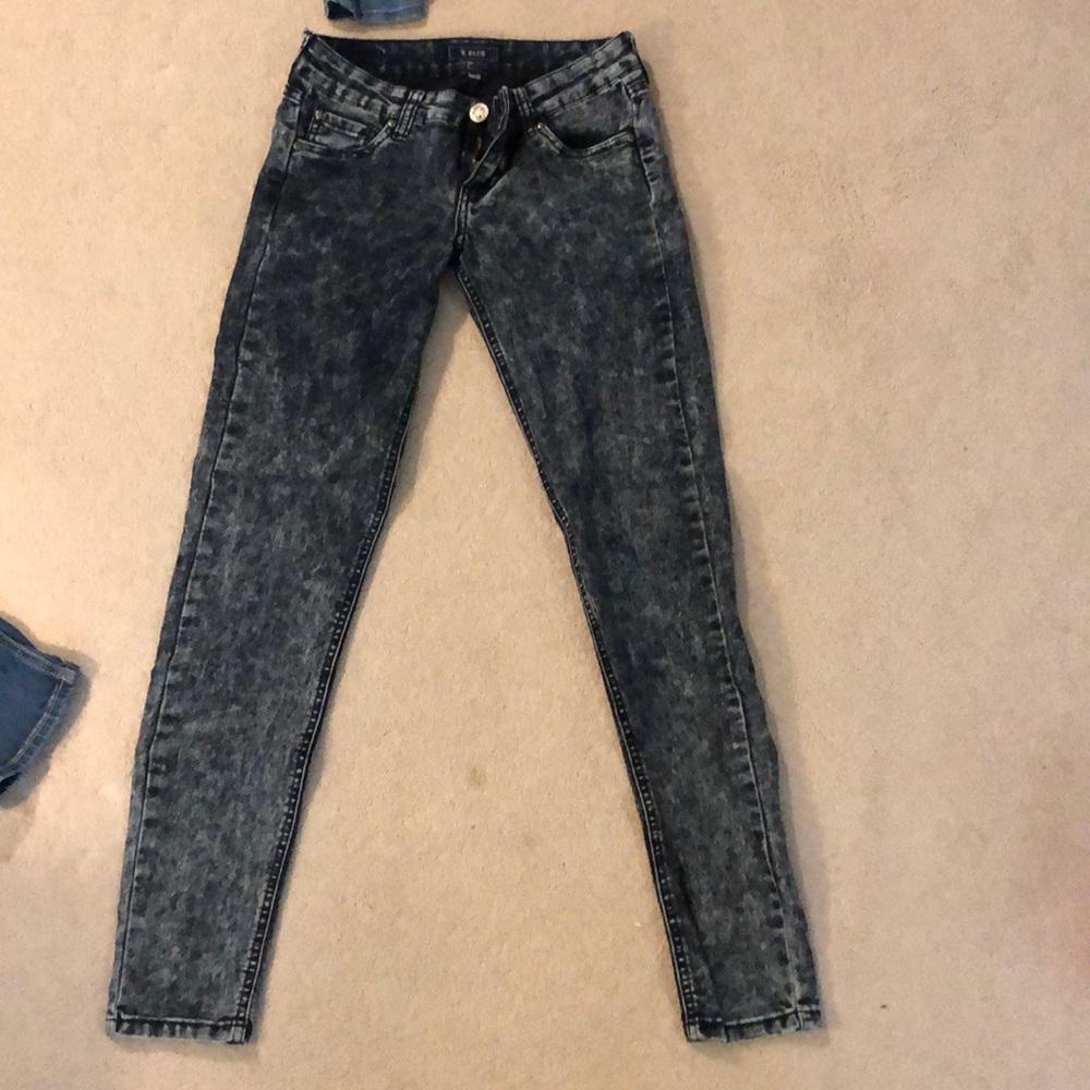 Acid wash jeans